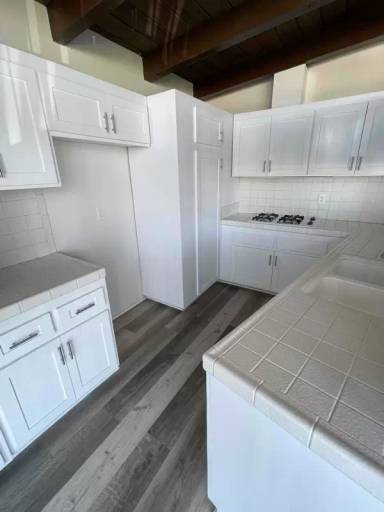 Main picture of 1420 W 148th St