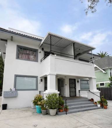 Main picture of 943 Chestnut Ave