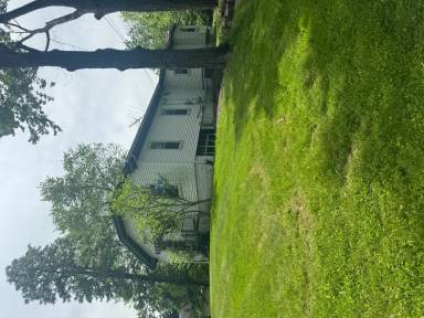 Main picture of 129 Johnson Rd