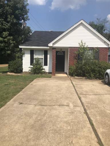 Main picture of 1172 Christpher Ln