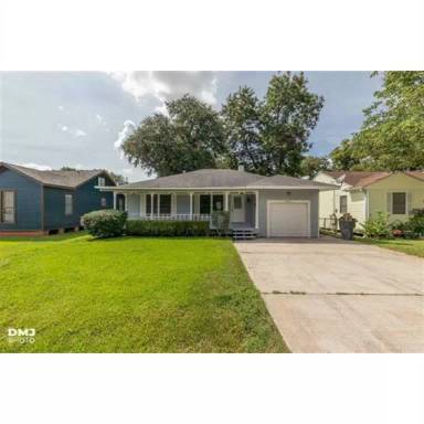 Main picture of 6411 Monroe St