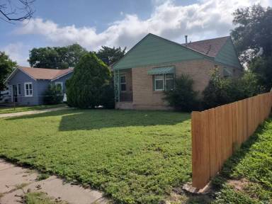 Main picture of 923 S Bryan St