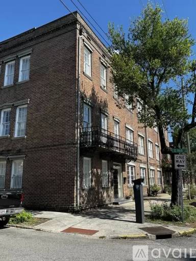 Main picture of 219 Abercorn St