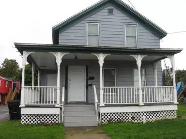 Main picture of 37 Maple Ave