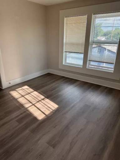 Main picture of 1102 Fresno