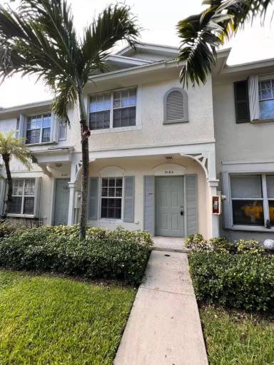 Main picture of 3164 SW 49th St