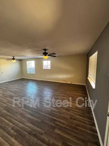 Main picture of 2521 Emilia St