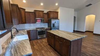 Main picture of 7798 N Hydrangea St