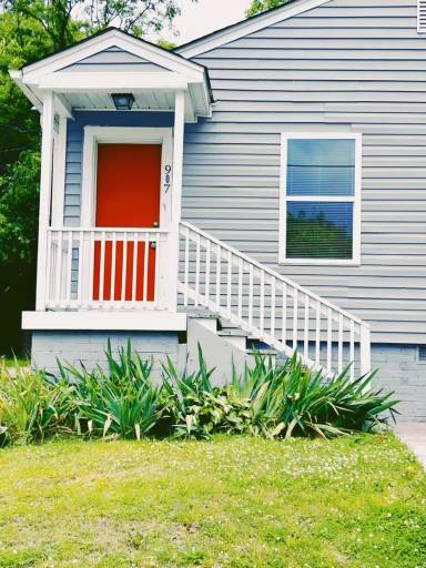 Main picture of 905 Harris St