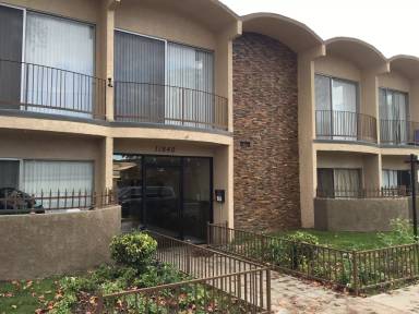 Main picture of 11840 Kittridge St