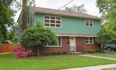 Main picture of 700 Whitney Ave