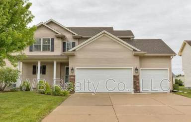 Main picture of 645 SE Carefree Ln