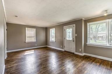 Main picture of 4 Duchesne Dr