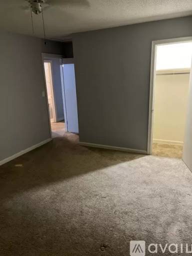 Main picture of 104 Wardlaw St E