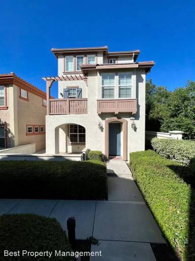 Main picture of 446 Selby Ln