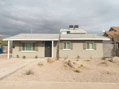 Main picture of 6 E Hill Drive Apartments