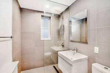 Main picture of 40 Linden Blvd