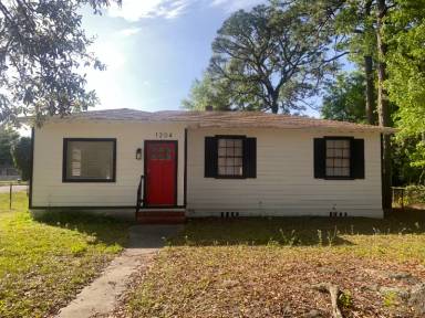 Main picture of 1204 Kenmore St