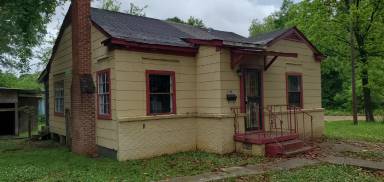 Main picture of 2505 Holmes Ave