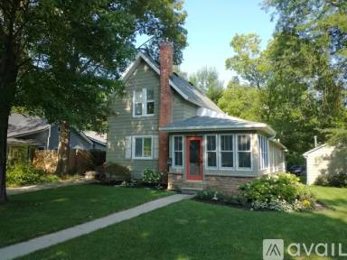 Main picture of 519 S Main St