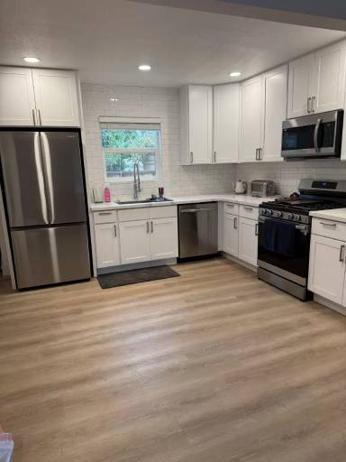 Main picture of 942 Santa Clara St