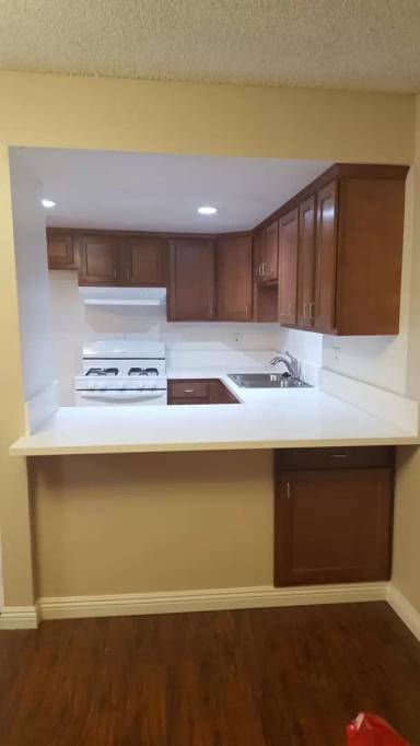 Main picture of 821 E Chestnut St