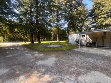 Main picture of 2074 Willeys Lake Rd