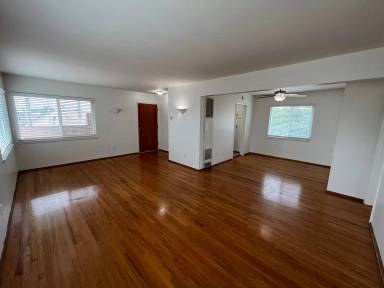 Main picture of 2037 Ebers St