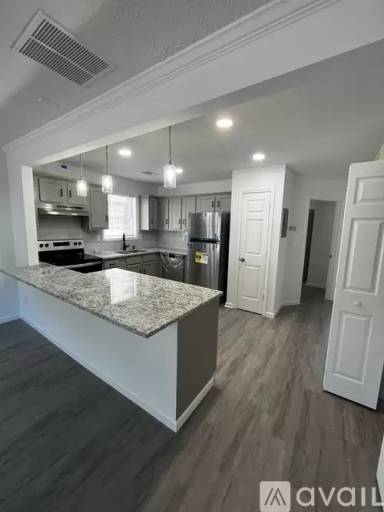 Main picture of 4940 Pinehurst Cir