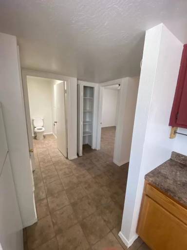 Main picture of 1313 Dickerson Dr SE