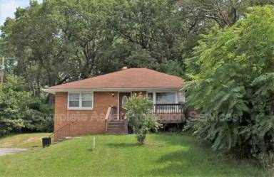 Main picture of 3707 S Liverpool Rd