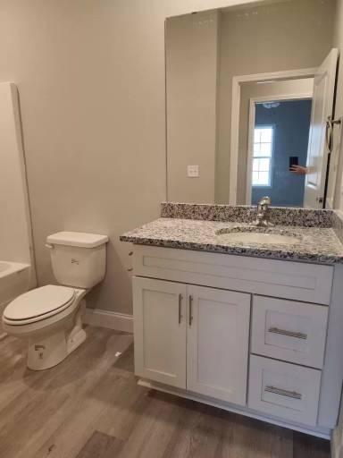Main picture of 2260 Hickory St