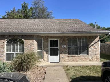 Main picture of 406 Northwest 4th Street