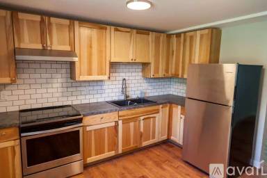 Main picture of 172 Washington St