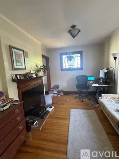 Main picture of 303 Brackett St