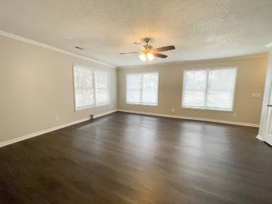 Main picture of 1511 Kathleen Dr