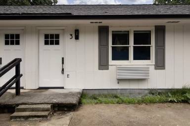 Main picture of 1313 N Main St