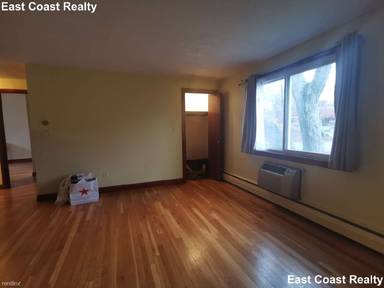 Main picture of 25 Lionel Ave