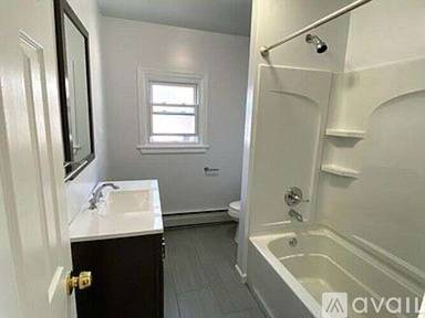 Main picture of 1100 Howard St