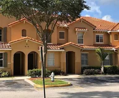 Main picture of 5340 Paradise Cay Cir