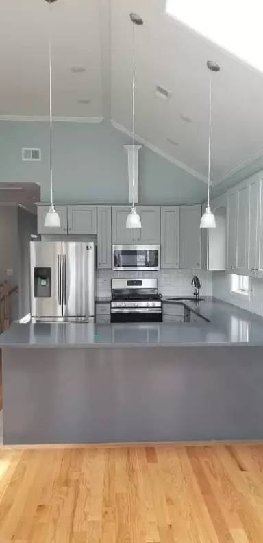 Main picture of 118 W 19th St
