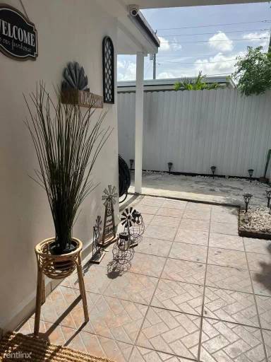Main picture of 3440 SW 75th Ct