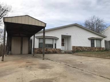 Main picture of 1300 N Louisa Ave