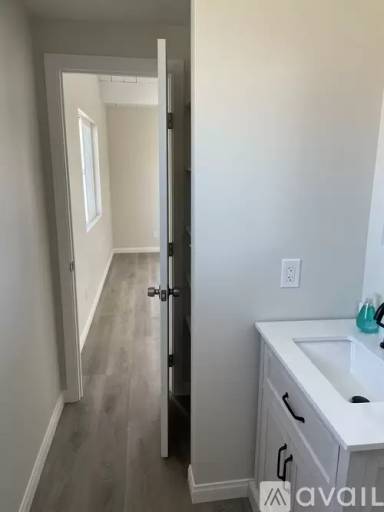 Main picture of 1050 E 2nd Ave