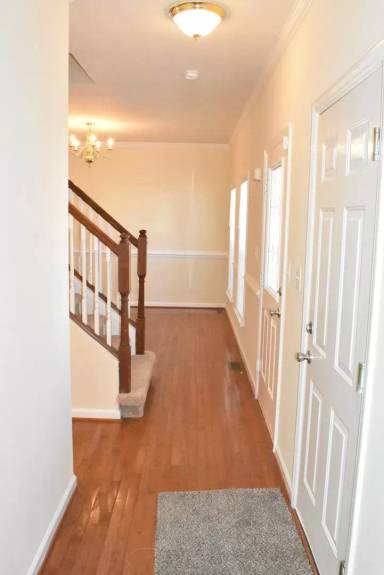 Main picture of 110 Olympic Dr