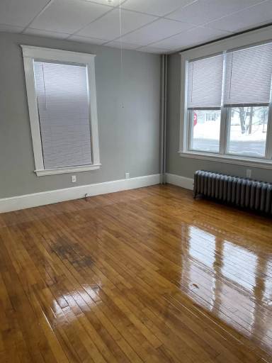 Main picture of 99 Webster St