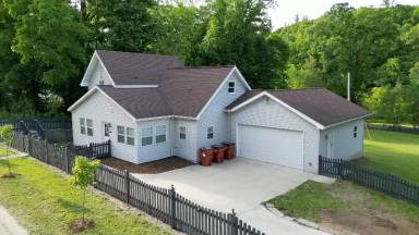 Main picture of 8107 Cannonsburg Rd NE