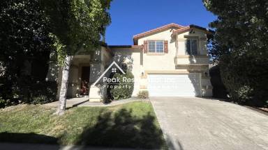 Main picture of 12 Carver Ct