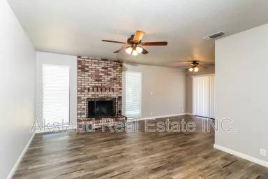 Main picture of 1497 Claremont Dr