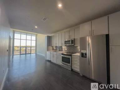 Main picture of 3083 Brighton Blvd